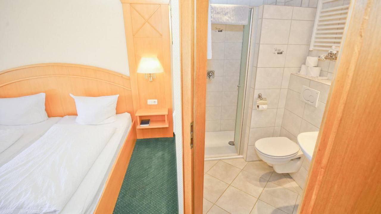Hof Dödesberg Hotell Bad Berleburg Exteriör bild